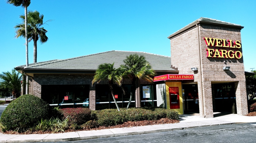 Wells Fargo Bank 01