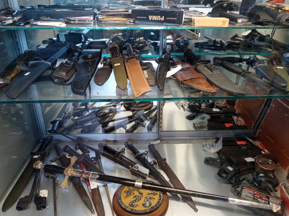 Gainesville pawn 01