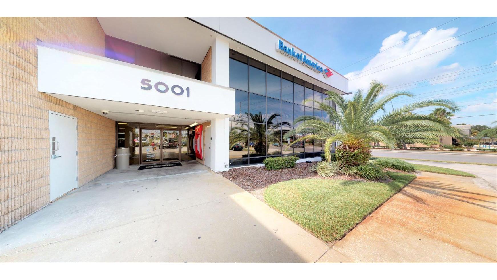 Bank of America (with Drive-thru services) 01