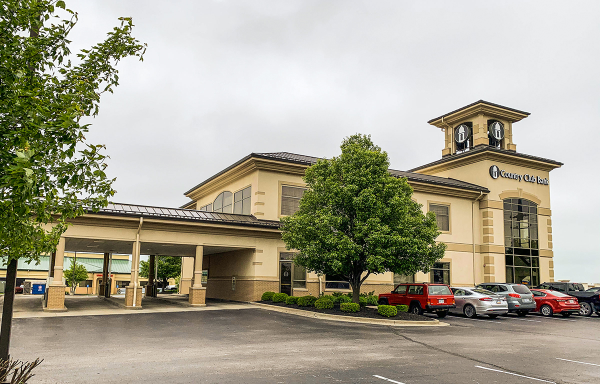 Country Club Bank 01