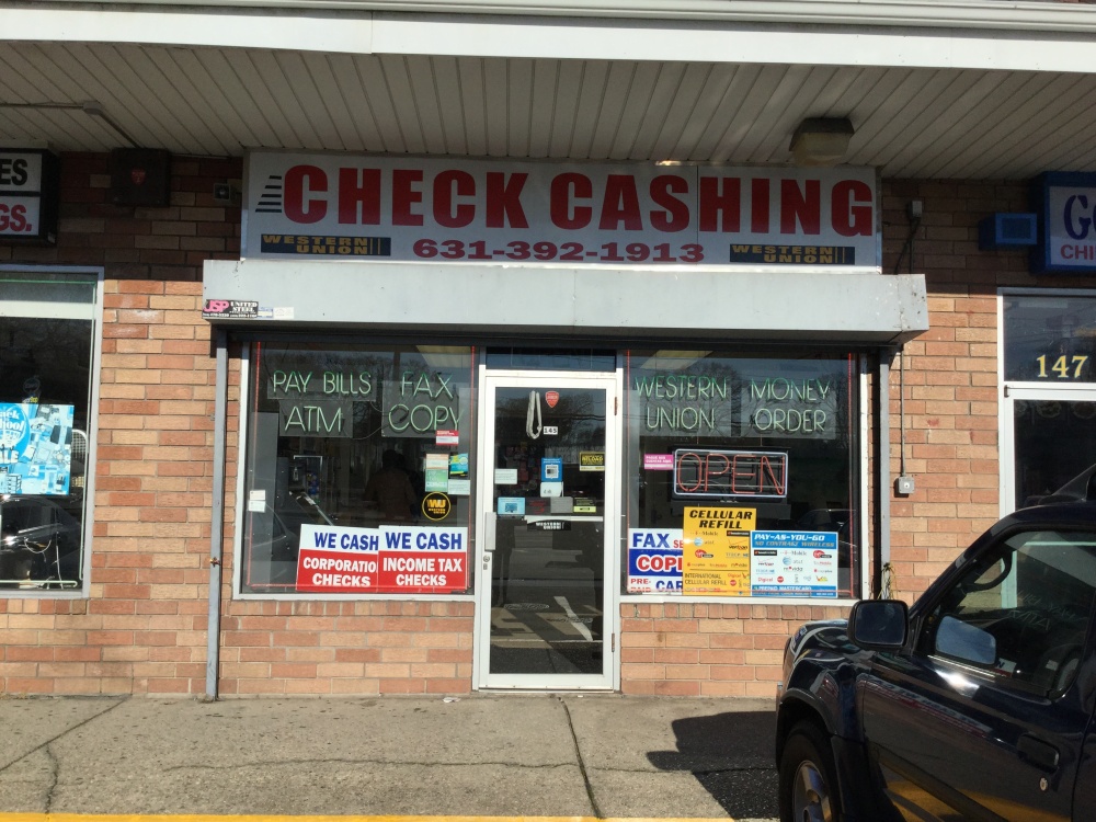 Gianna's Check Cashing 01