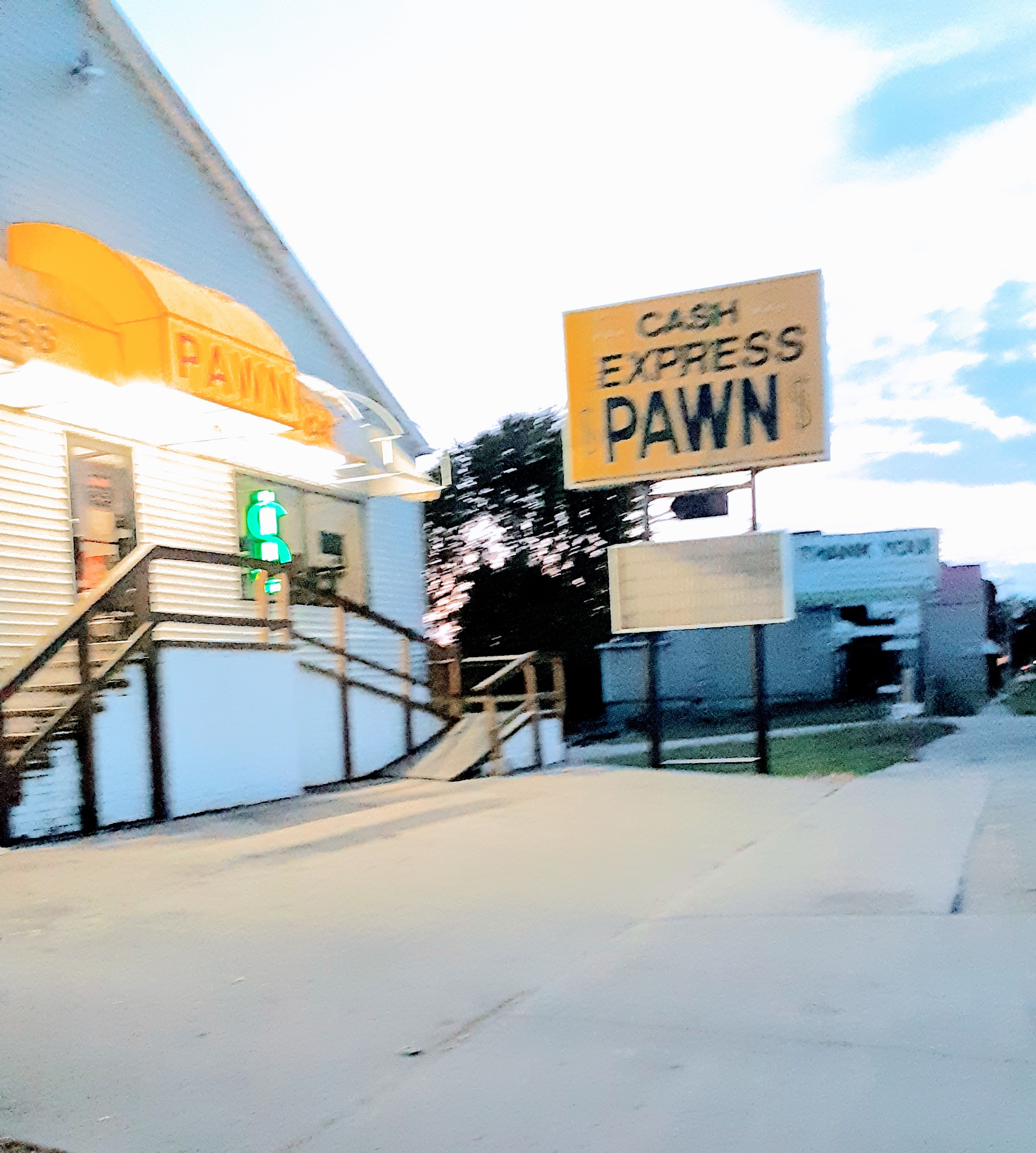Cash Express Pawn 01