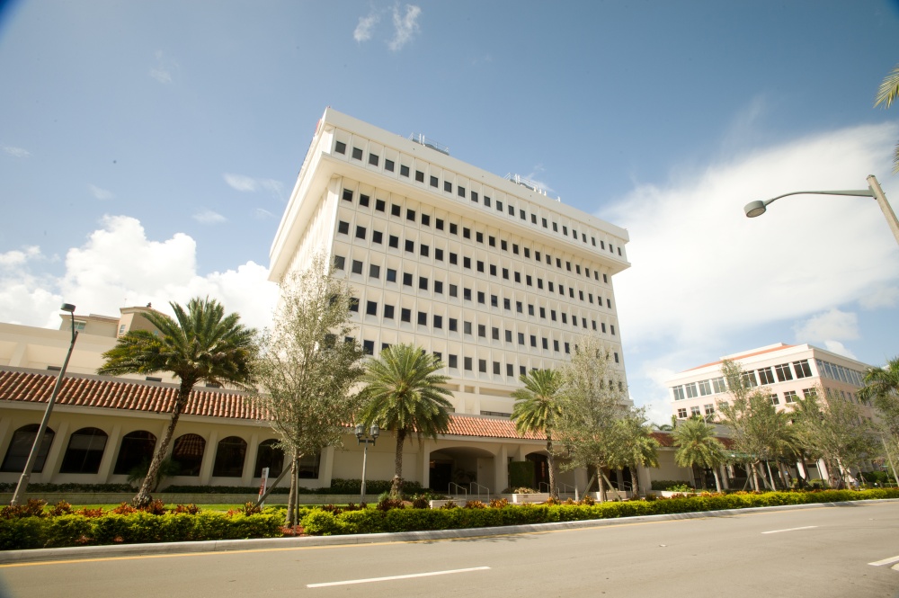 Charles Schwab 01