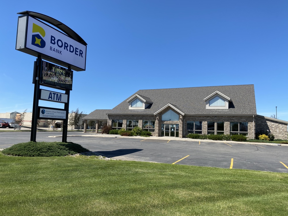 Border Bank 01