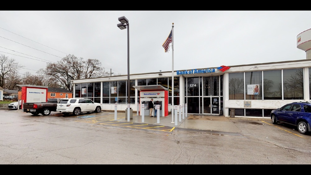 Bank of America (with Drive-thru ATM) 01