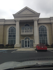 Traditions Bank 02
