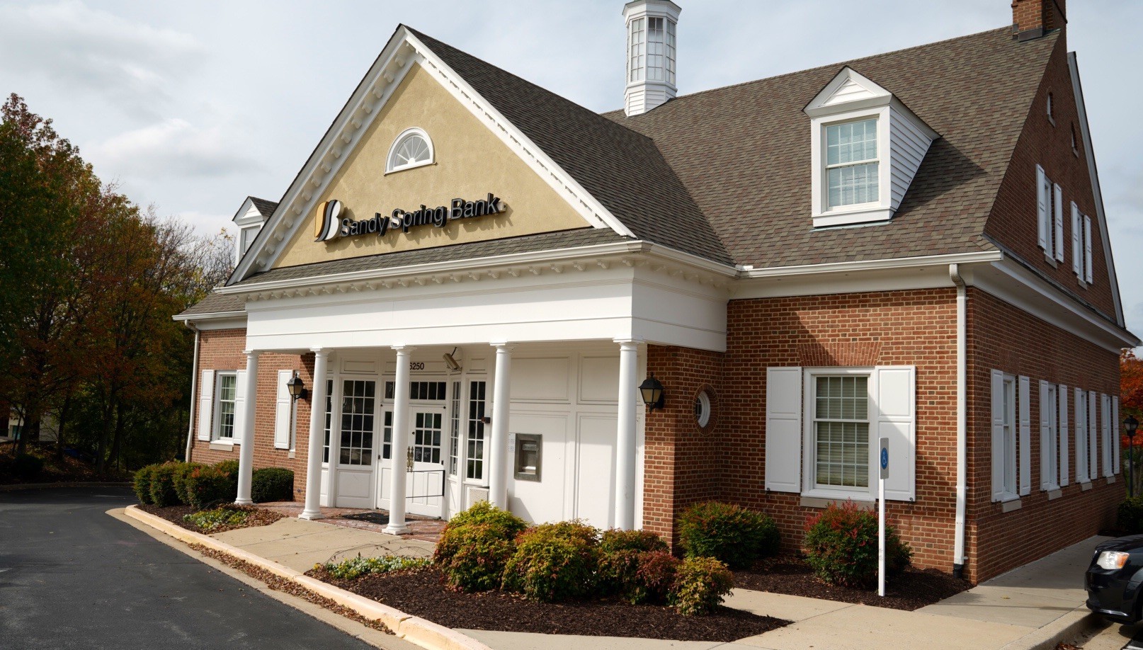 Sandy Spring Bank 01