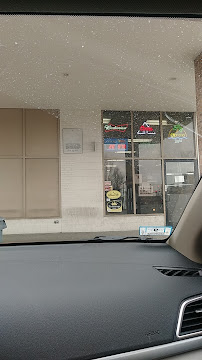 St James Check Cashing 02