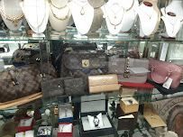 Gold'n Coins & Jewelry 02