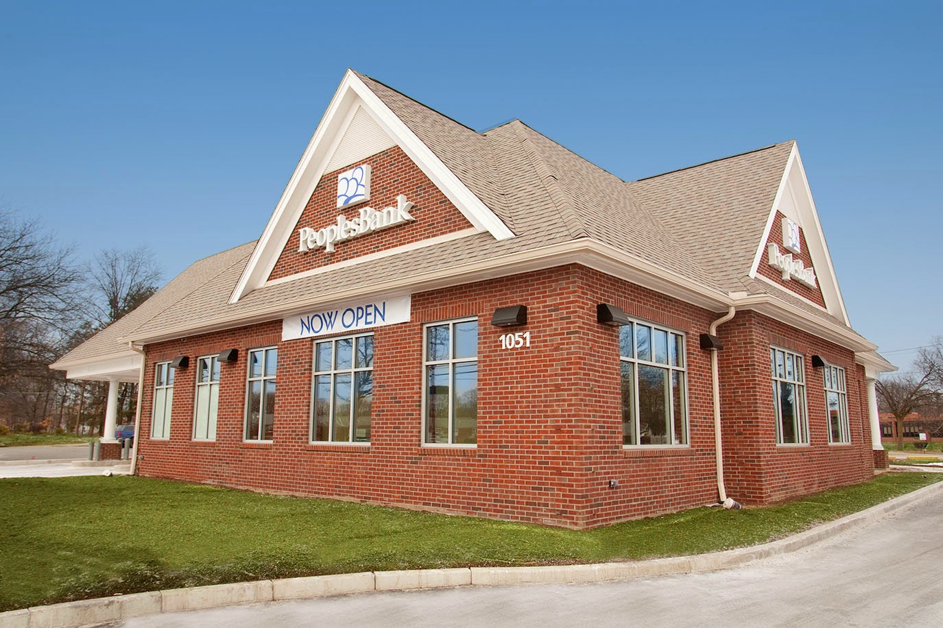 PeoplesBank Banking Center, VideoBankerITM & ATM 01