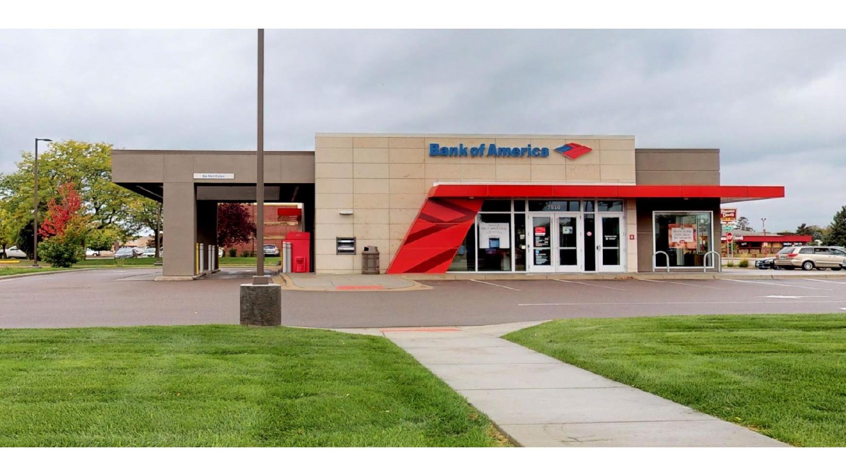 Bank of America (with Drive-thru ATM) 01