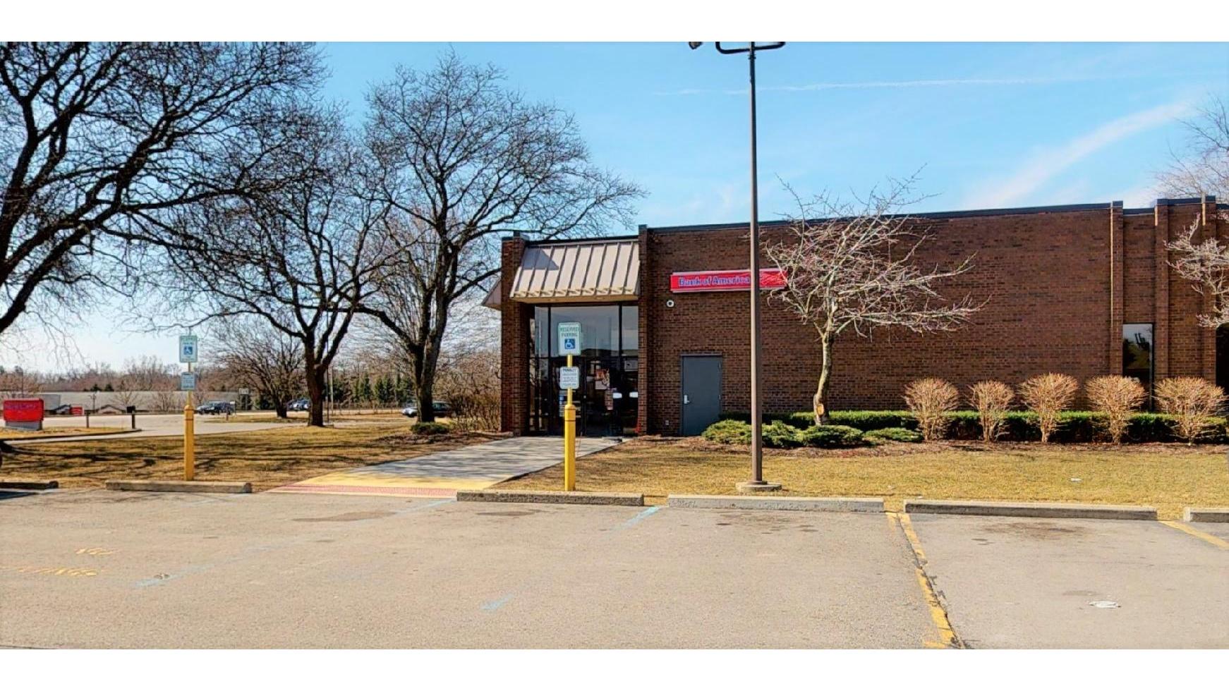 Bank of America (with Drive-thru ATM) 01