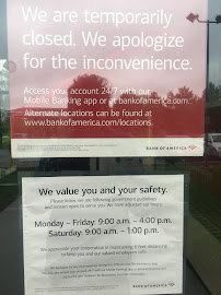 Bank of America (with Drive-thru ATM) 04