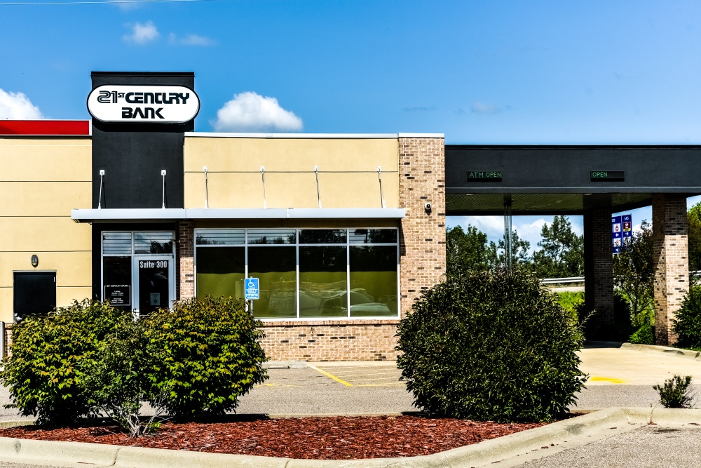 21st Century Bank Lexington/Blaine MN 01