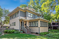Kathryn Pinto at COMPASS | Chicago Western Suburbs Real Estate Agent 04