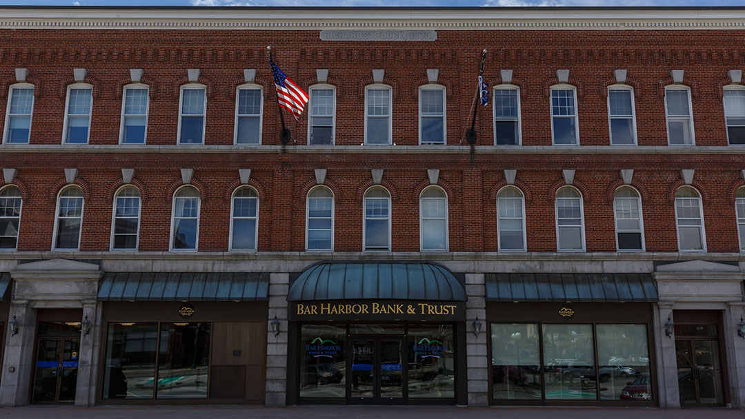 Bar Harbor Bank & Trust 01