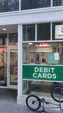 ACE Cash Express 02