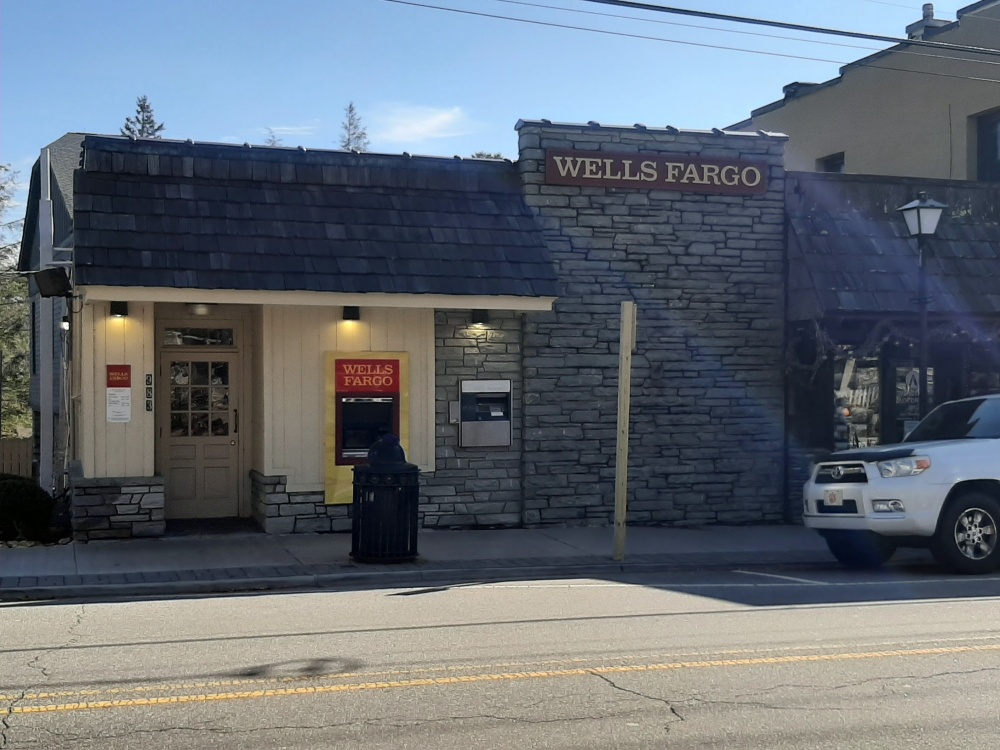 Wells Fargo Bank 01