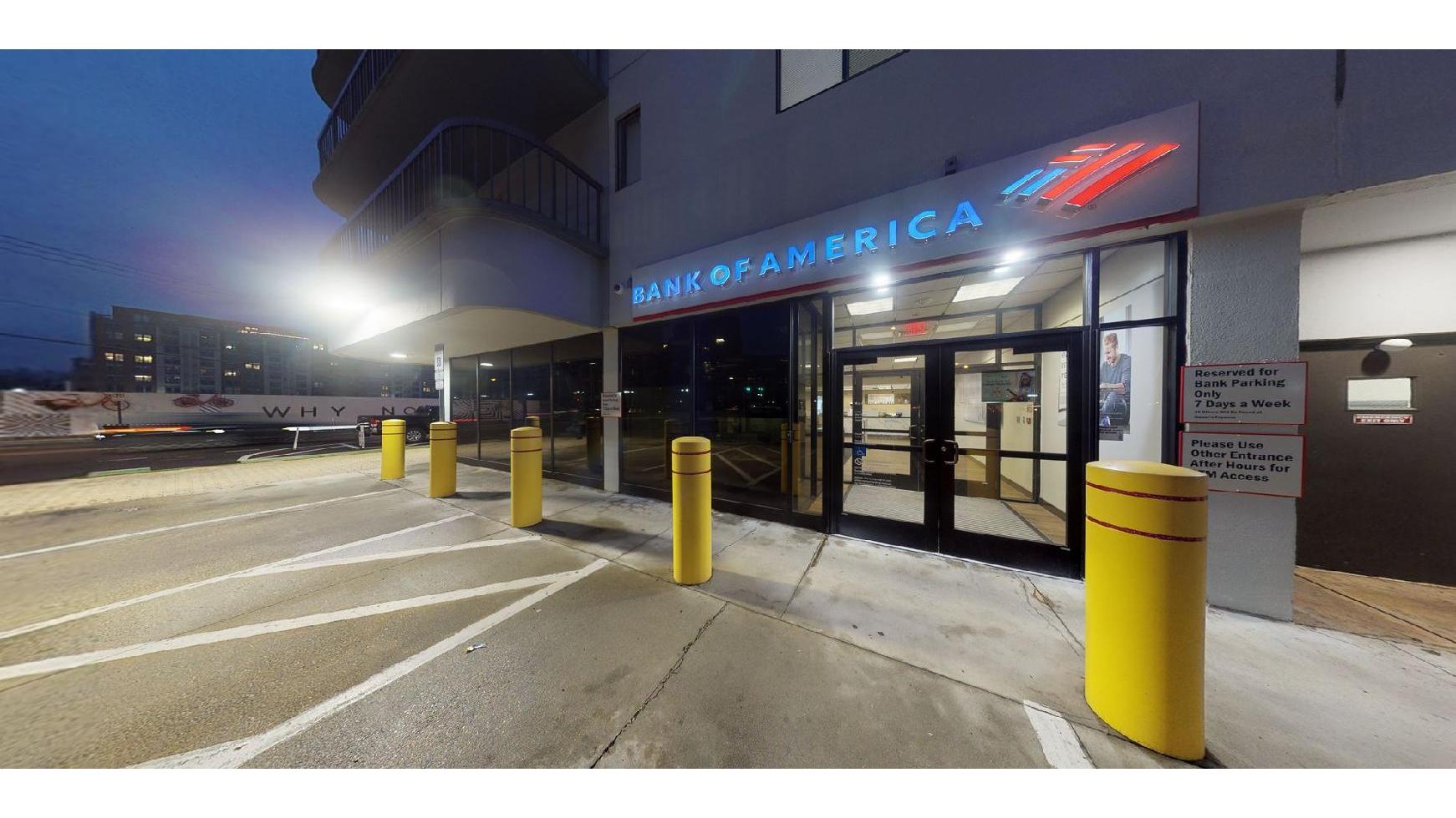 Bank of America Financial Center 01