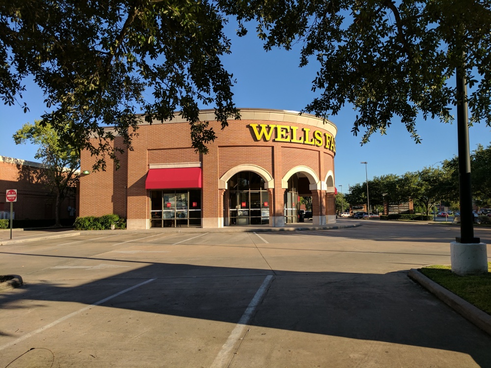 Wells Fargo Bank 01