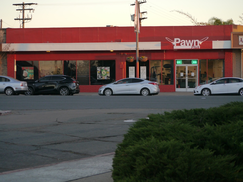 Pawn Plus 01