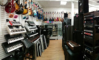 Briz Loan & Guitar 02