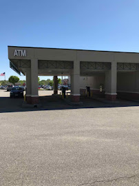 UMB Bank (with drive-thru services) 04