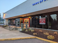 Bank of America (with Drive-thru ATM) 04