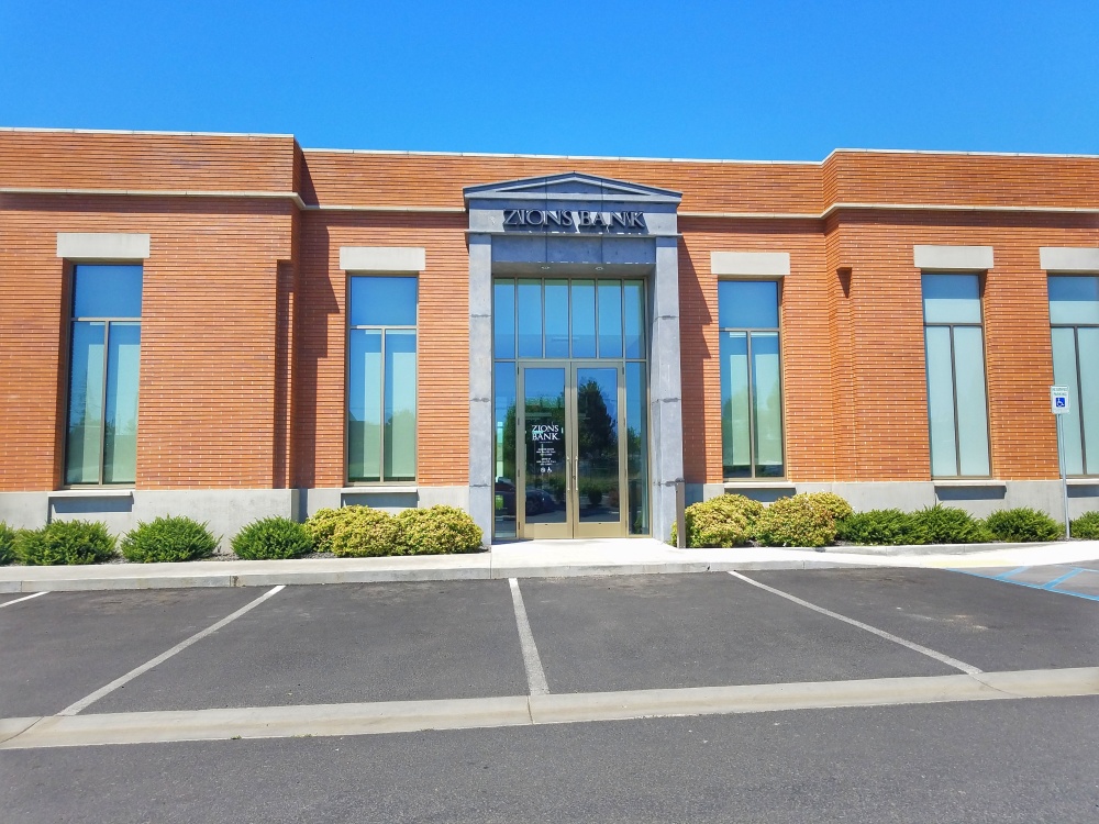 Zions Bank Lewiston 01