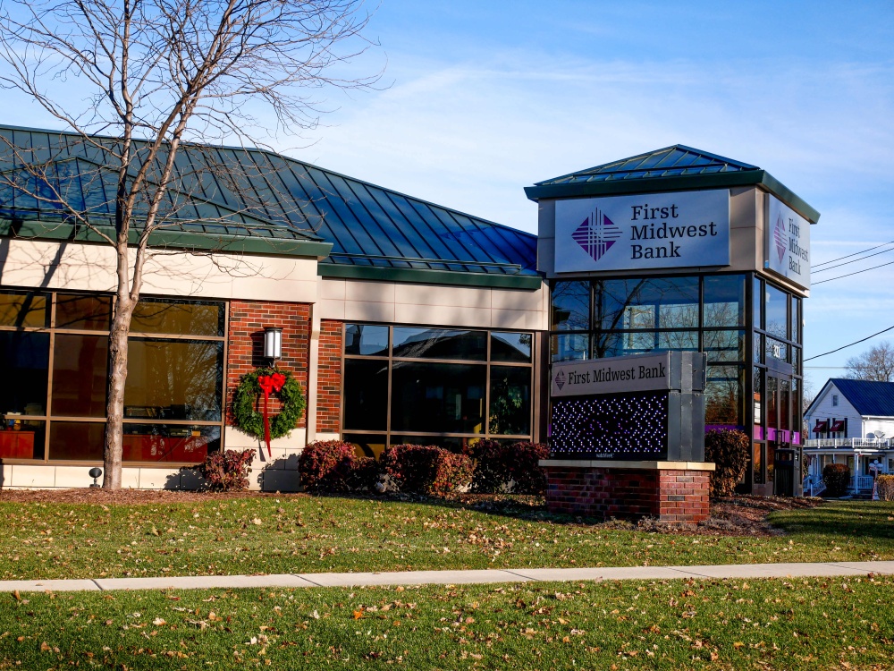 First Midwest Bank 01