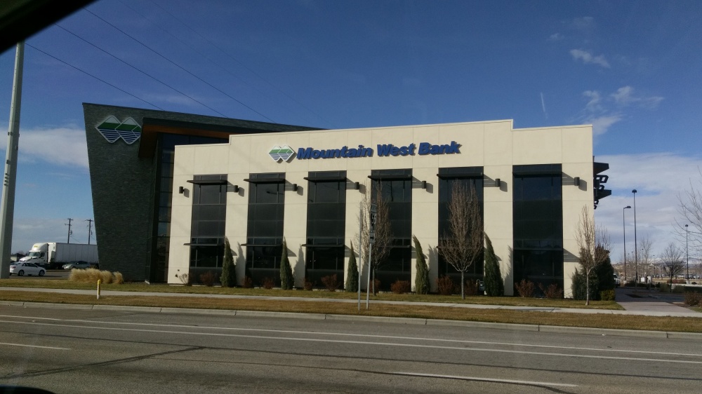 Mountain West Bank - Meridian Financial Center 01