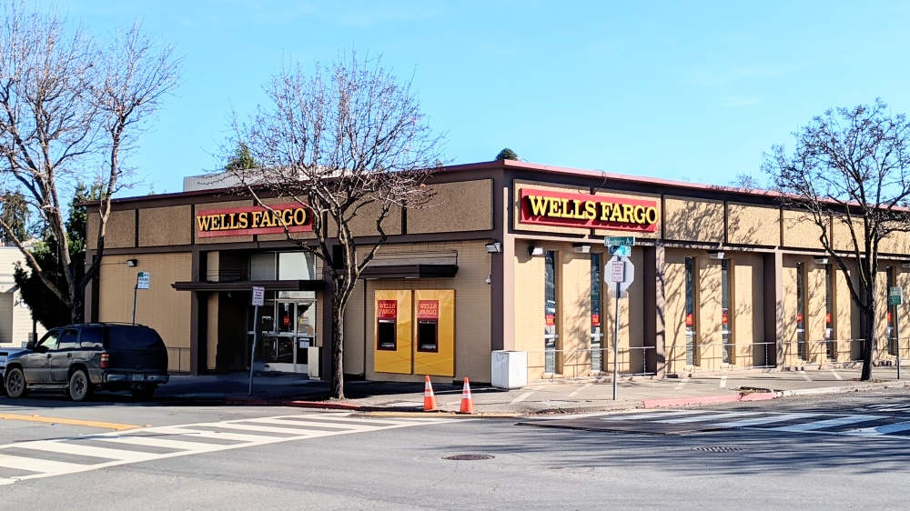 Wells Fargo Bank 01