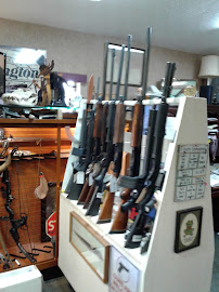 Long Trading Post& Pawn 04
