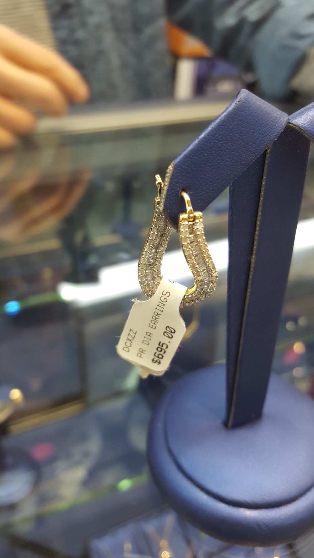 Lou's Jewelry & Pawn 01
