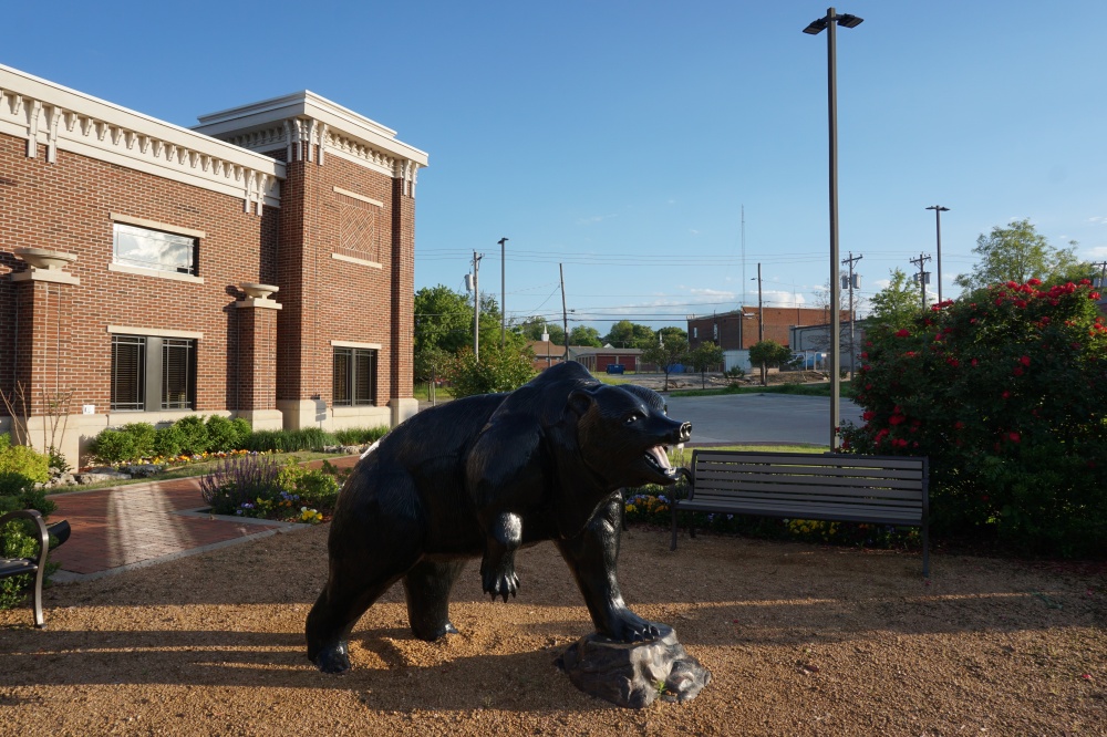 Armstrong Bank 01