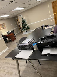 Helping Hands Financial Solutions 04