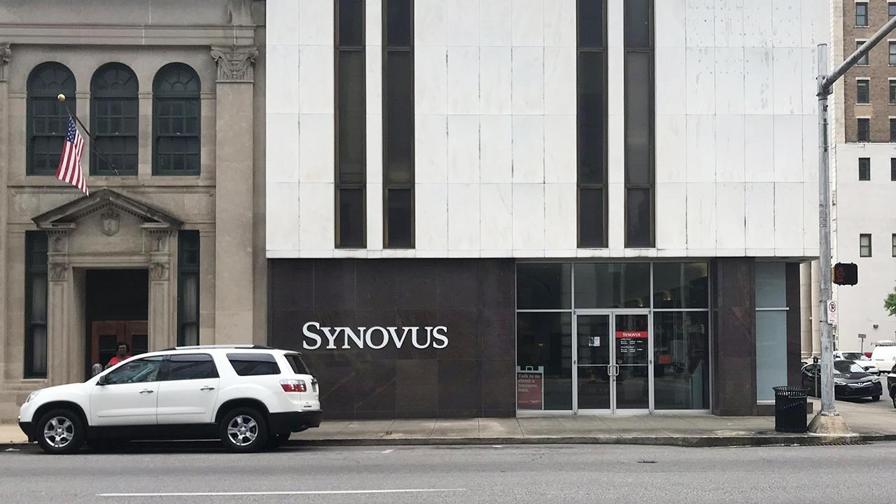 Synovus Bank 01