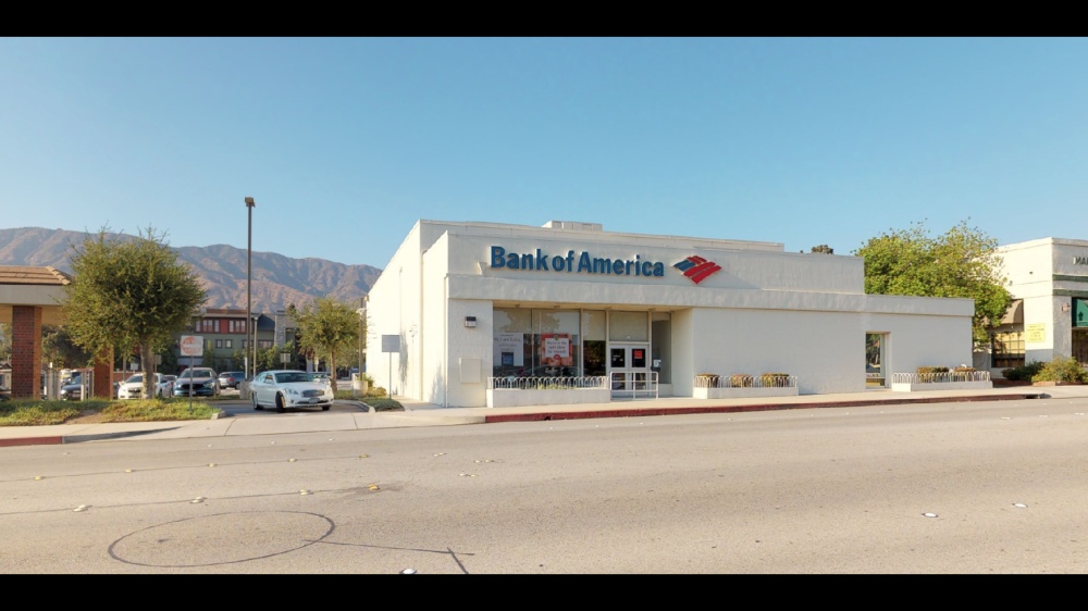 Bank of America (with Drive-thru ATM) 01