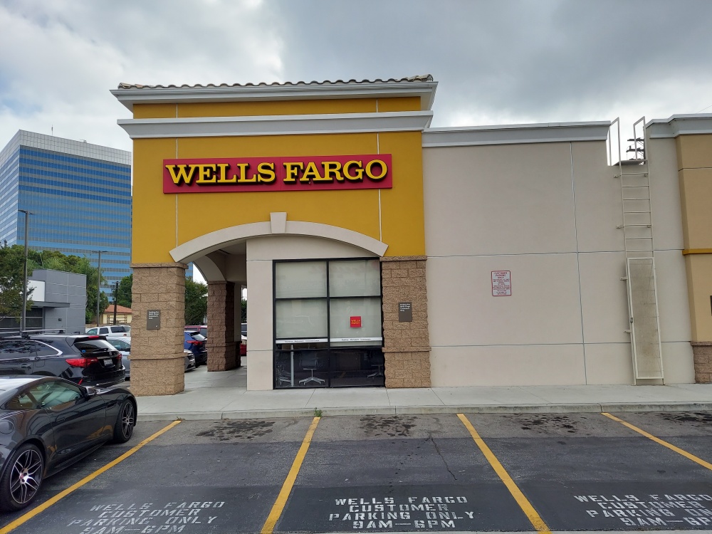 Wells Fargo Bank 01