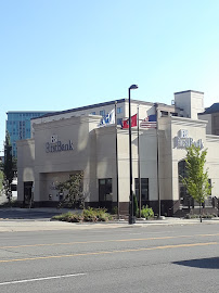 FirstBank 01