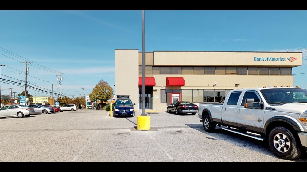 Bank of America (with Drive-thru ATM) 01