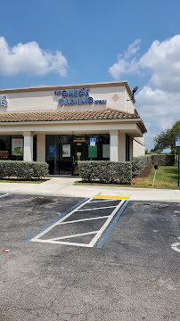 The Check Cashing Store 01