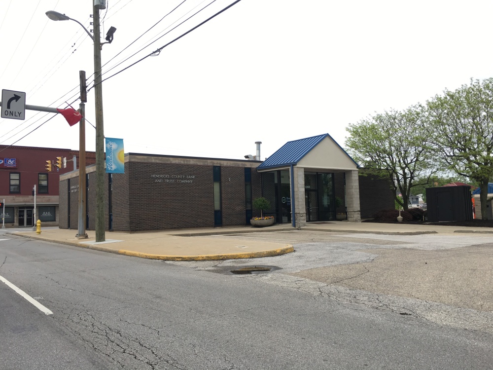 Hendricks County Bank & Trust 01
