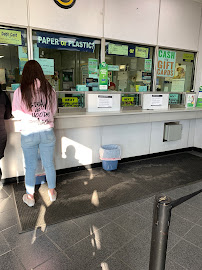 Currency Exchange 02
