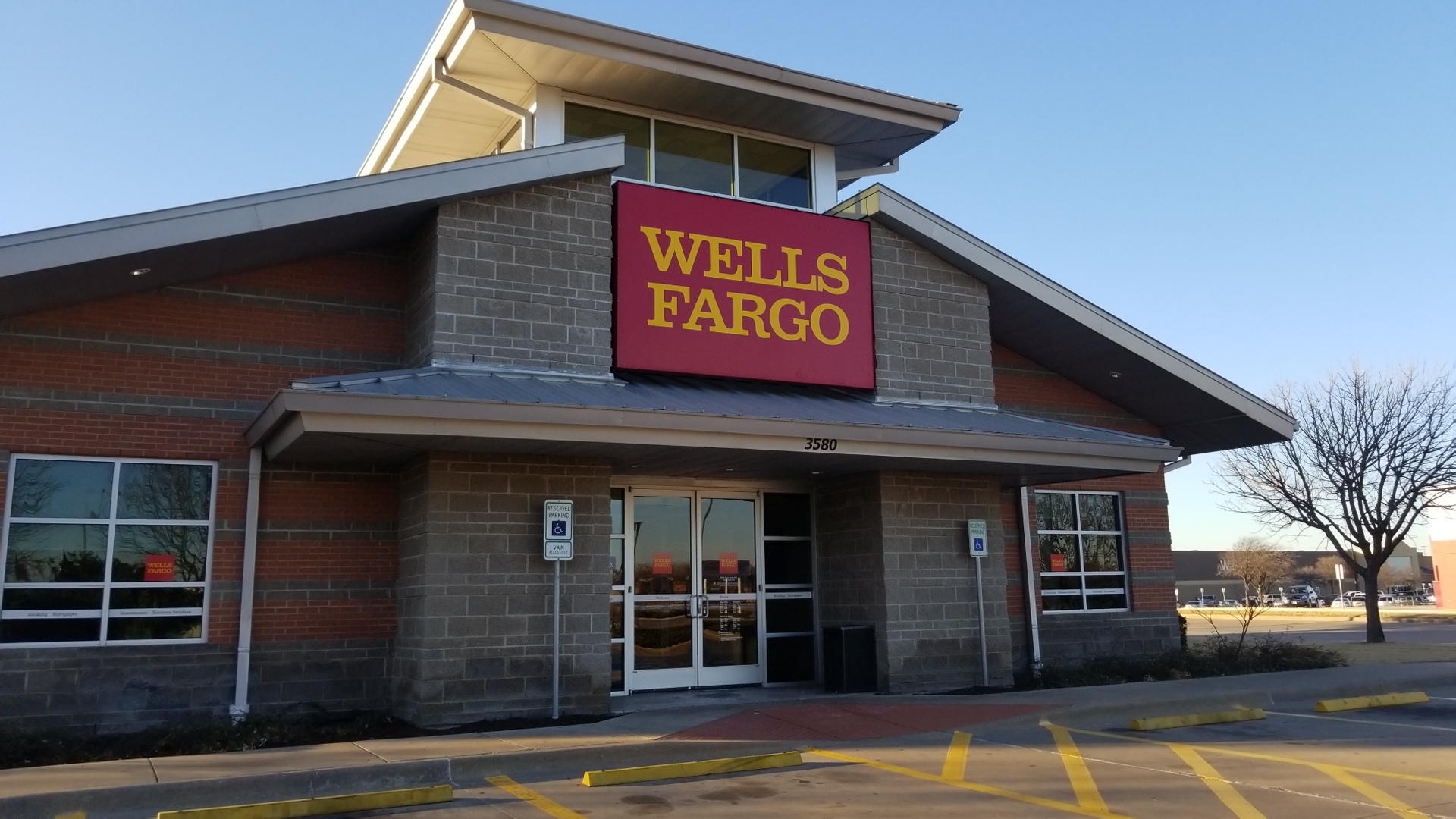 Wells Fargo Bank 01