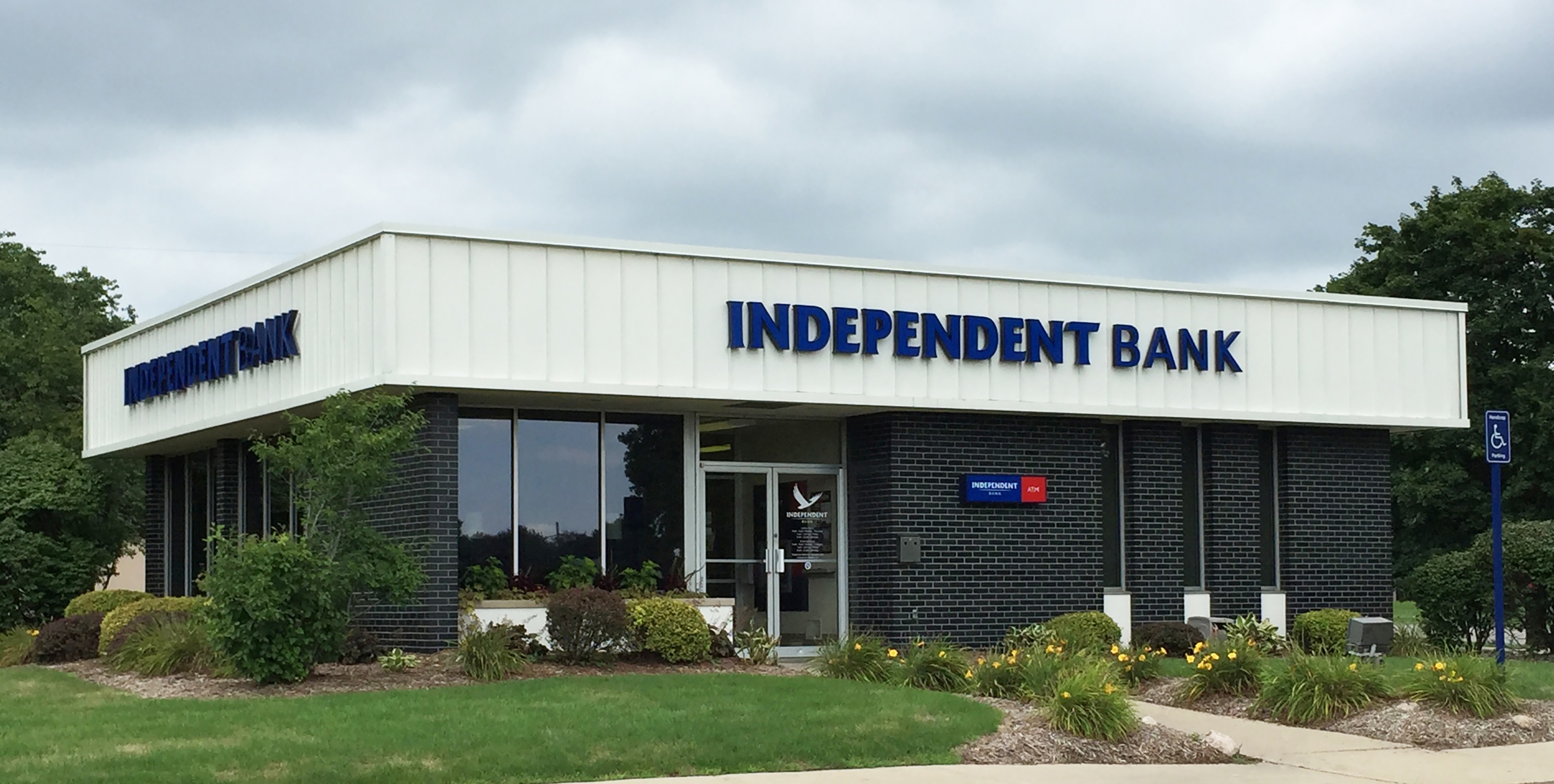 Independent Bank ATM 01