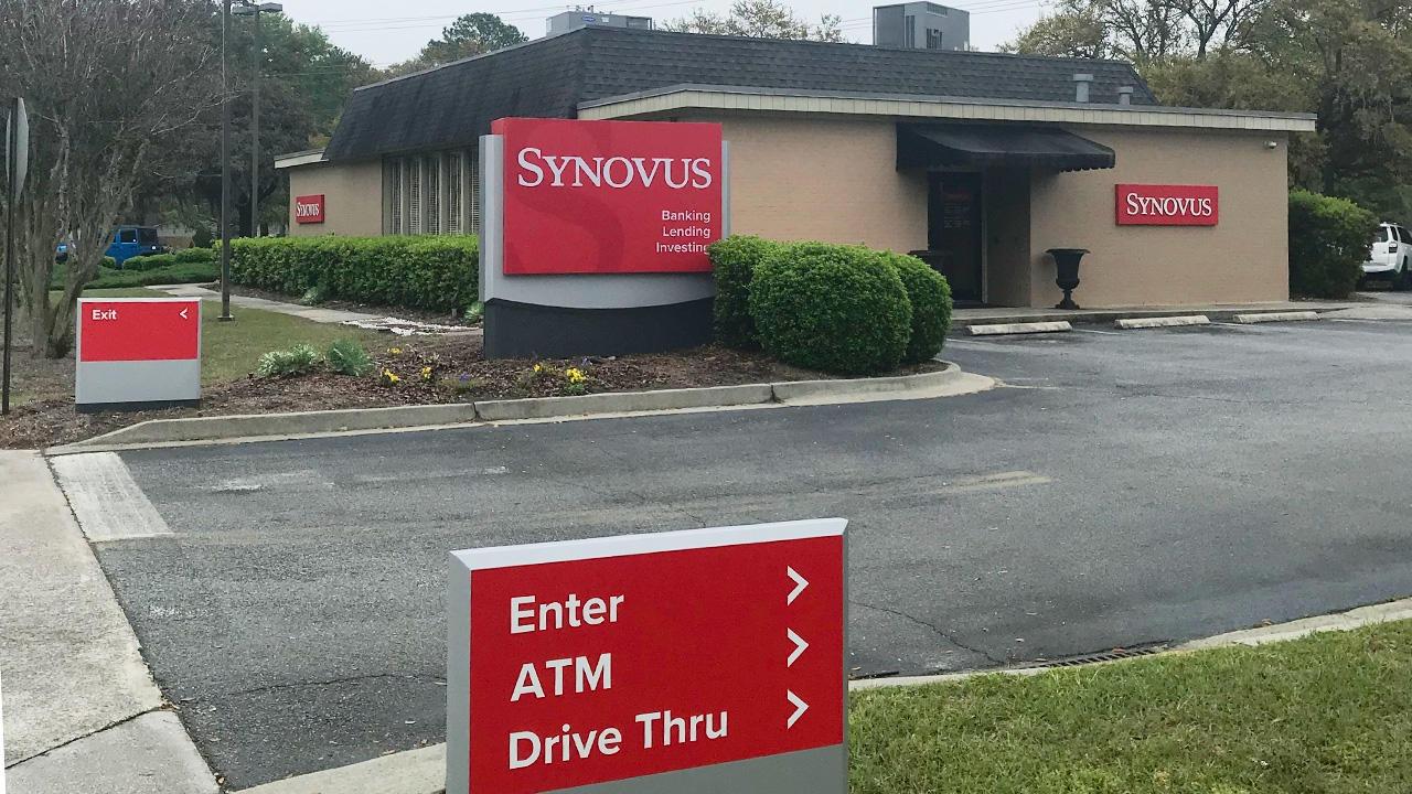 Synovus Bank 01
