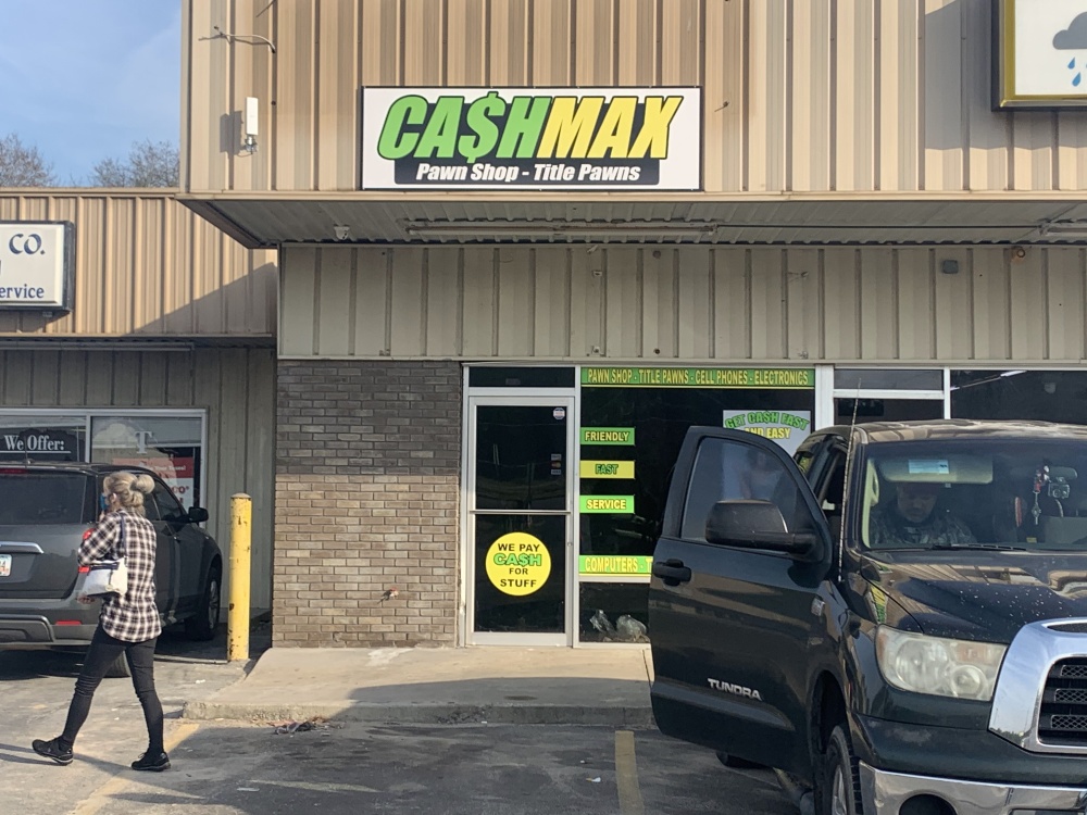CashMax Pawn Shop 01