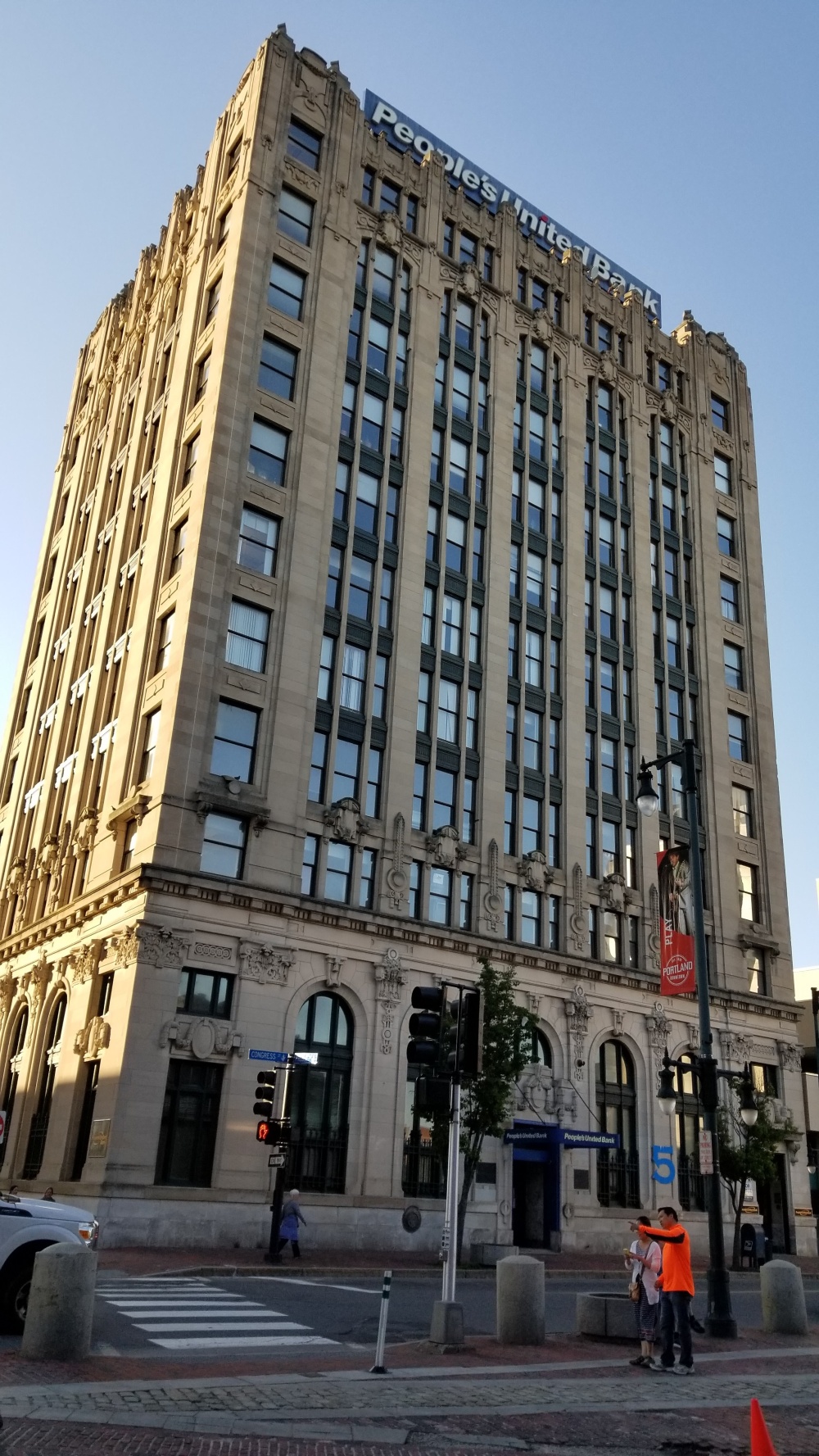 People's United Bank 01