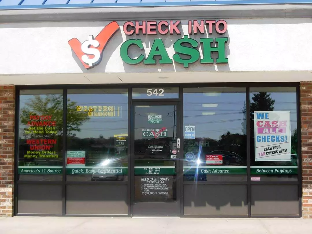 Check Into Cash 01